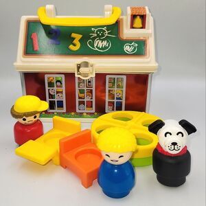Fisher Price Vintage Schoolhouse Toy Set